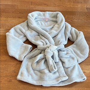 Victoria’s Secret Xs/S blue plush Love robe in EUC